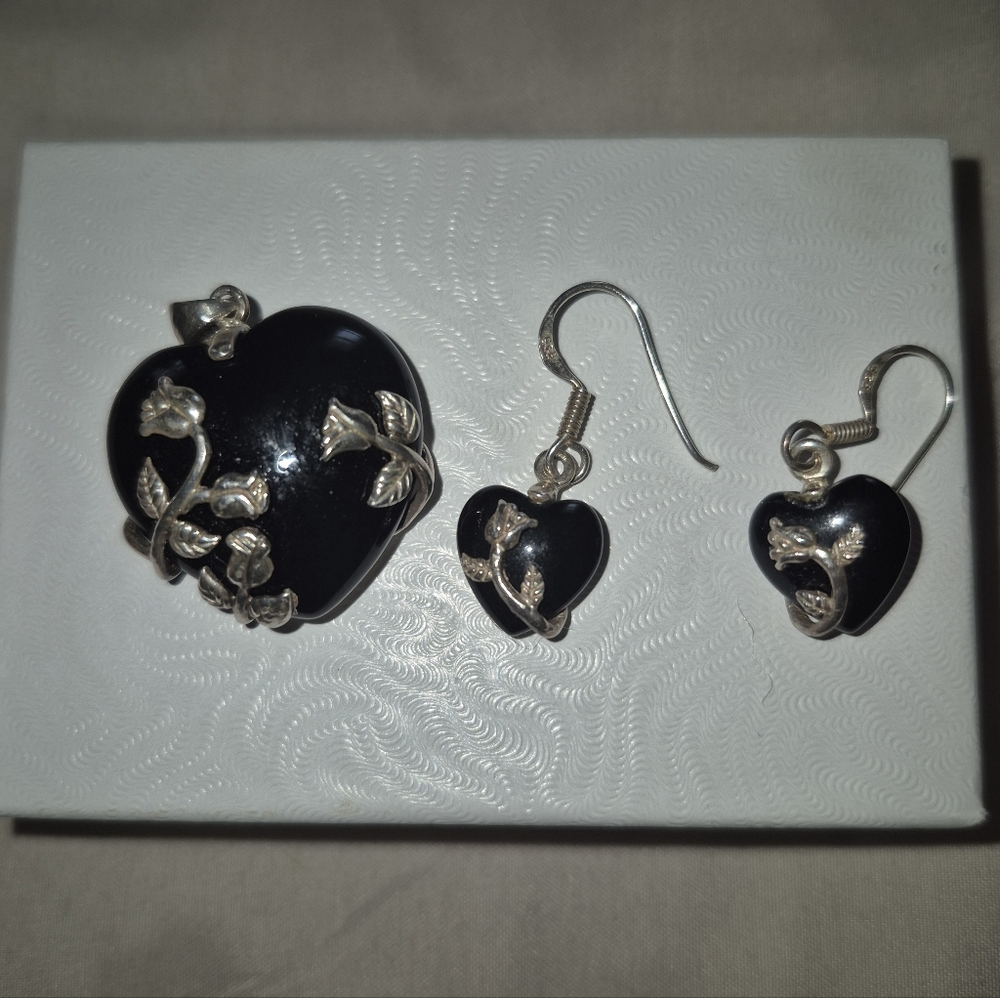 Vintage- Onyx/Silver Set